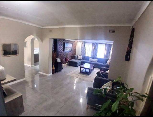 4 BEDROOM HOUSE FOR SALE IN MEYERTON PARK